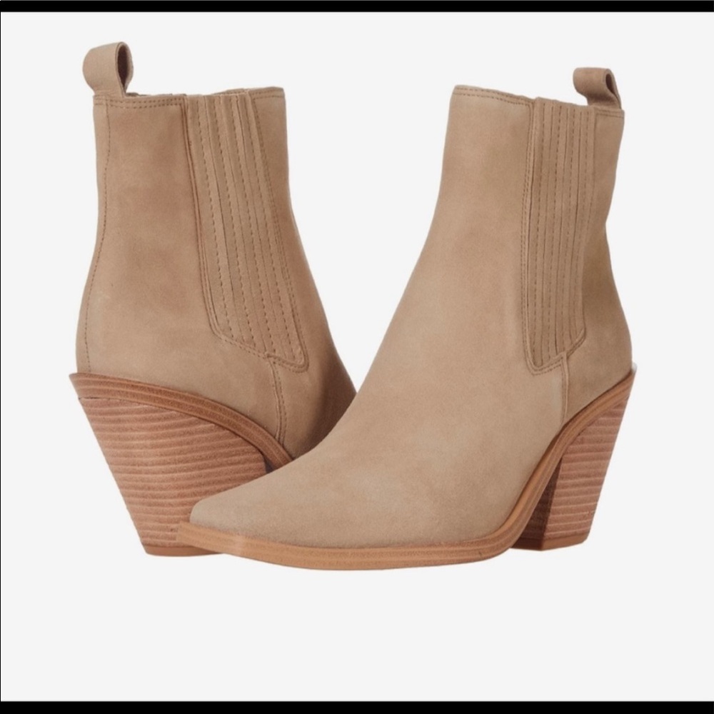 NIB Vince Camuto Ackella Boots